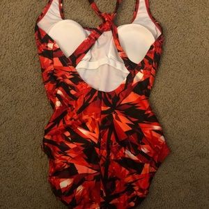 One piece Speedo Swimsuit 🏄🏻‍♀️